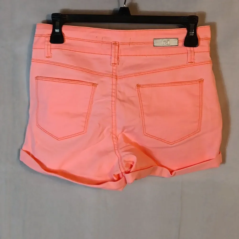 lei stylish peach